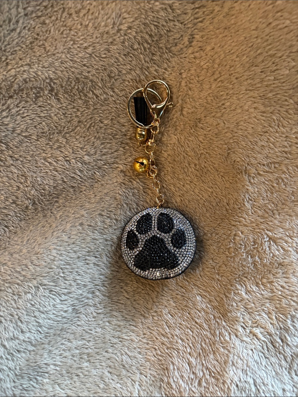 Pet paw bag charm/key chain